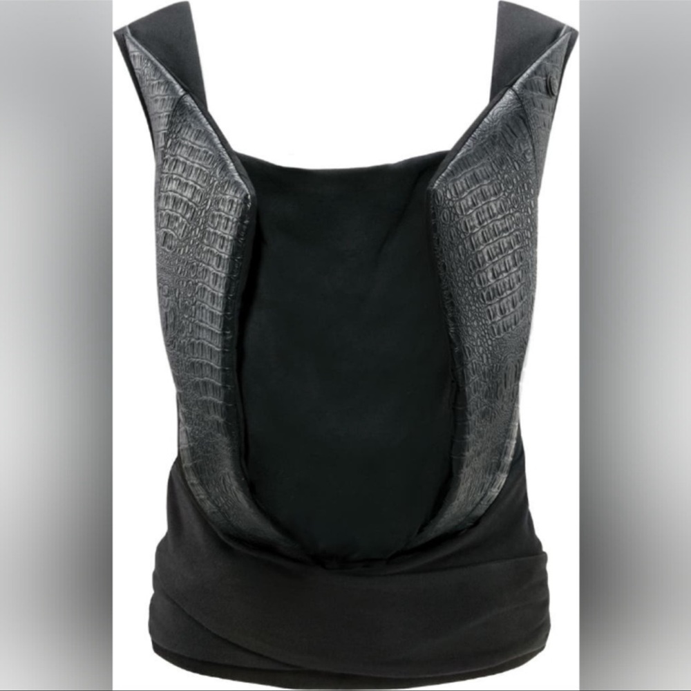 Snakeskin Cybex Yema Tie Baby Carrier Black in Excellent Condition (B325)